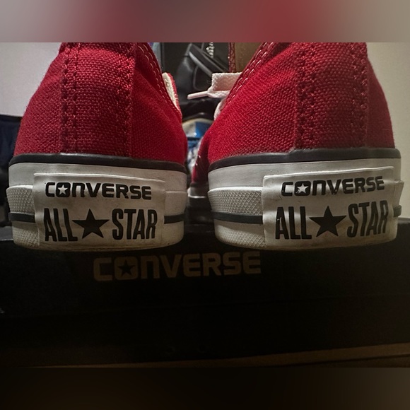 Converse - Picture 2 of 3